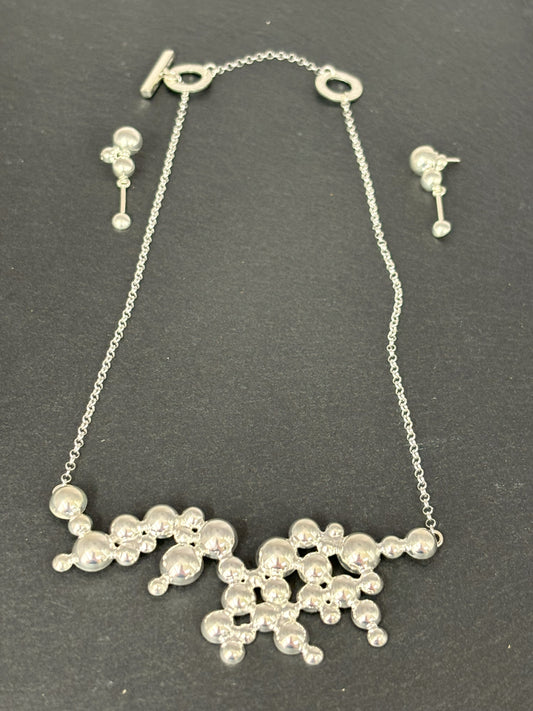 Winter Rain Drop Earrings